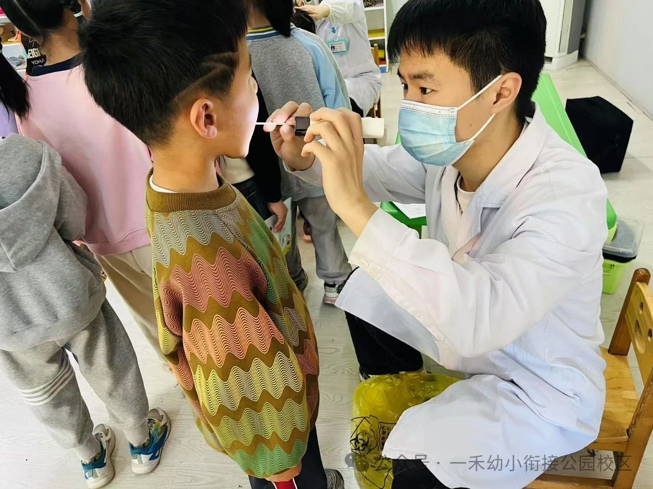 一禾人民公園幼兒園開(kāi)展體檢活動(dòng)